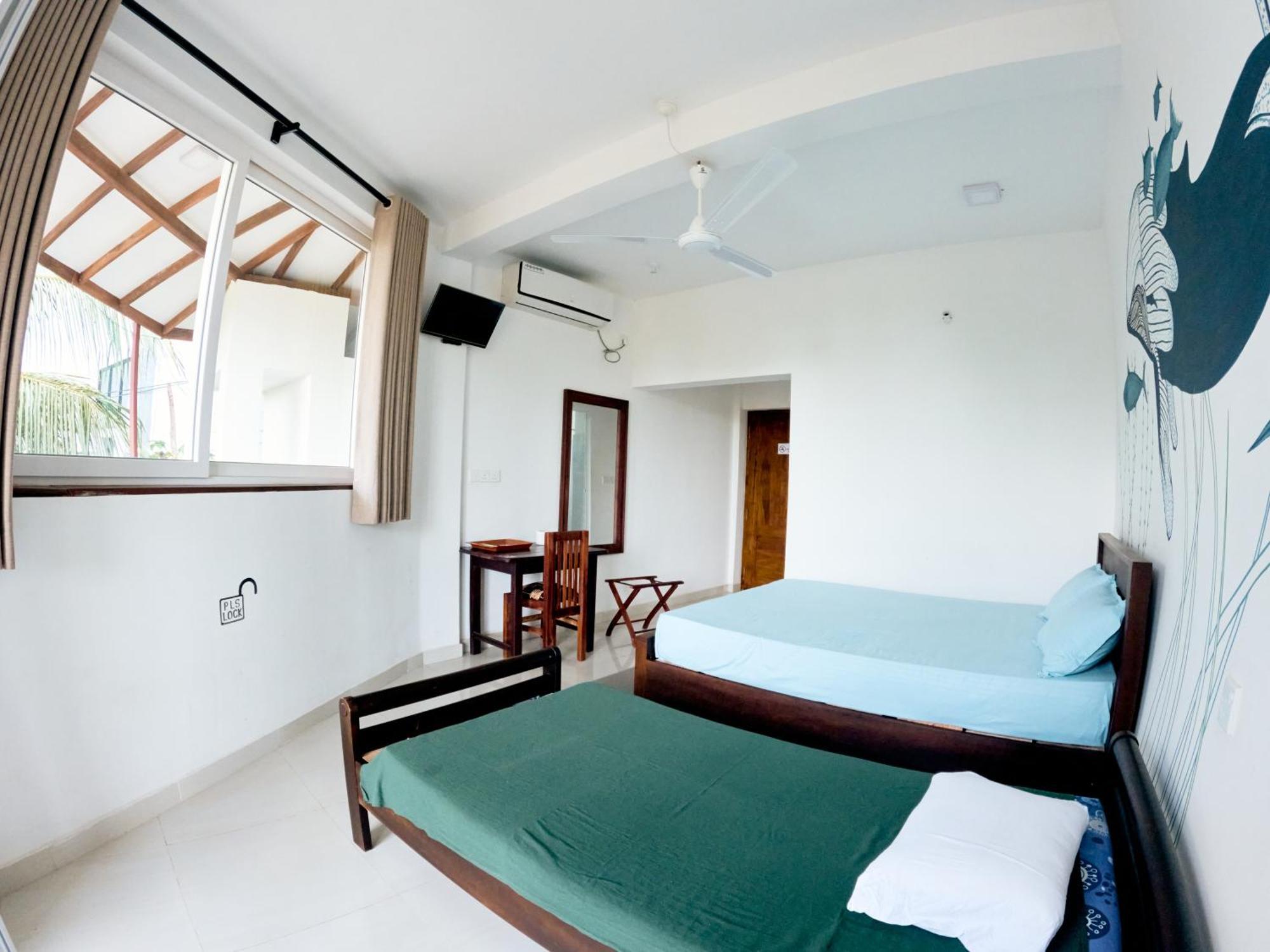 Baden Beach Hotel Kalkudah  Bagian luar foto